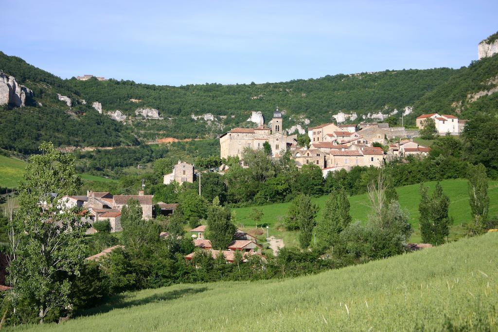 Causses & Vallees Vacances Hotel Saint-Georges-de-Luzençon Екстериор снимка